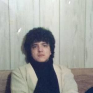 Meet your Posher, Jose amparo